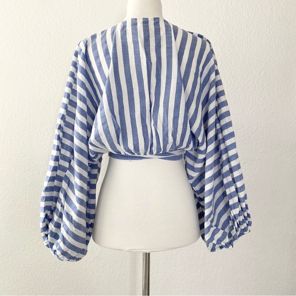 DOLAN Striped V-Neck Cropped Puff Sleeve Blouse - Picture 2 of 3
